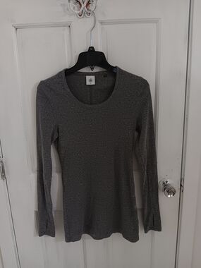 Cabi Heather Gray Long Sleeve Scoop Neck Top